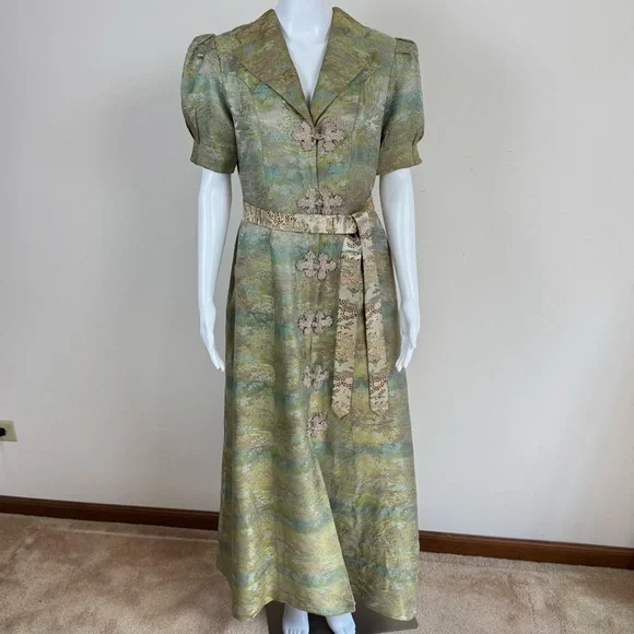 Original 1930s Chinese Silk Brocade House Coat Robe Dress Floral Frog Closures - Picture 3 of 17